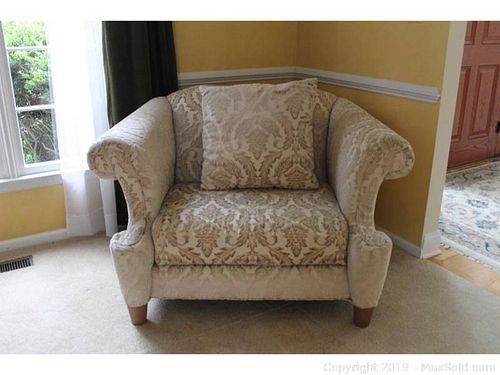 Lot #0307 (1 of 13)