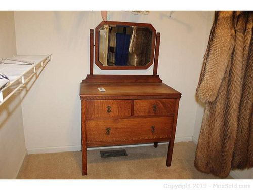 Lot #0316 (1 of 18)