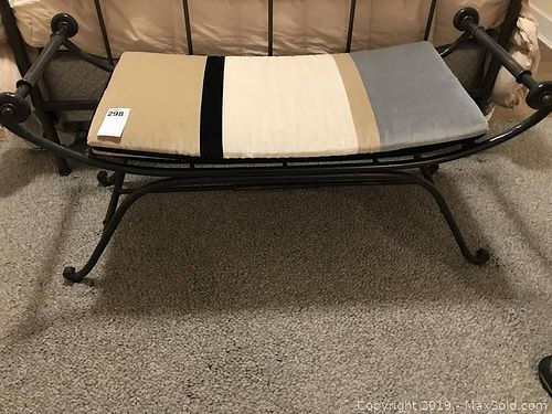 Lot #0298 (1 of 11)