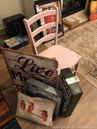 Lot #0320 (1 of 8)