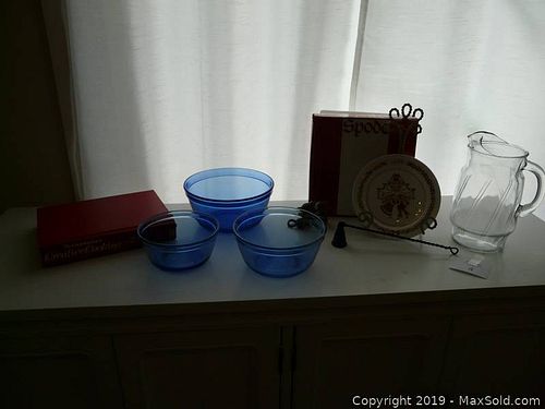 Lot #0004 (1 of 10)
