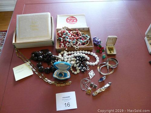 Lot #0016 (1 of 5)