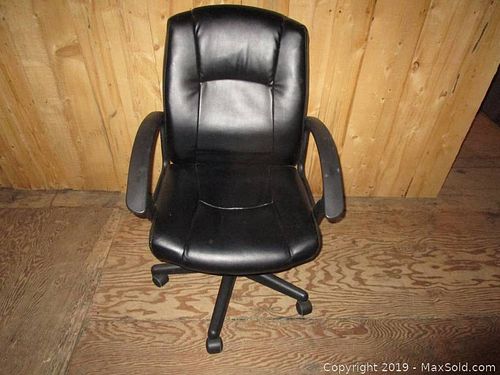 Lot #0186 (1 of 5)