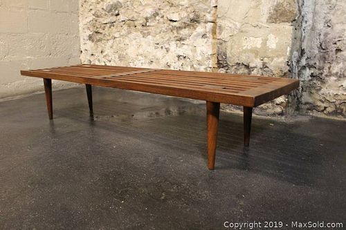 Lot #0019 (1 of 8)