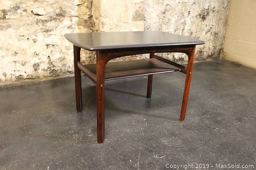 Lot #0037 (1 of 9)