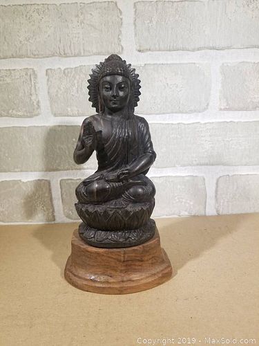 Lot #0092 (1 of 7)