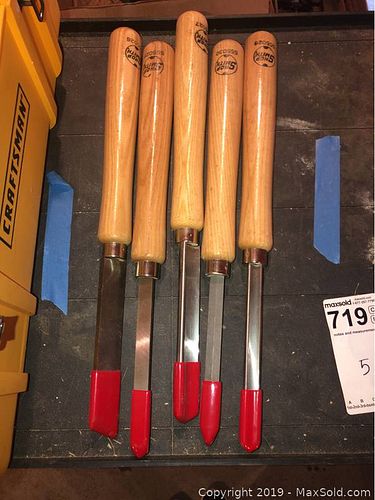 Lot #0719 (1 of 6)