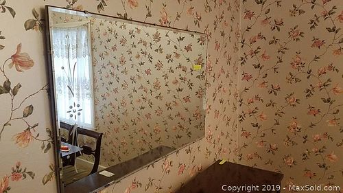 Lot #0174 (1 of 3)