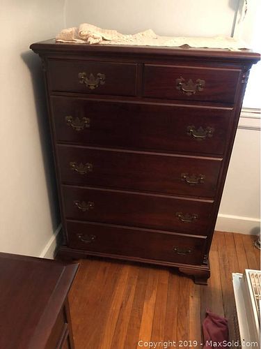 Lot #0212 (1 of 11)