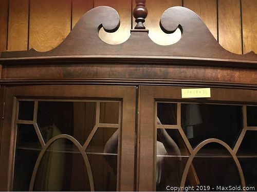 Lot #0217 (1 of 8)