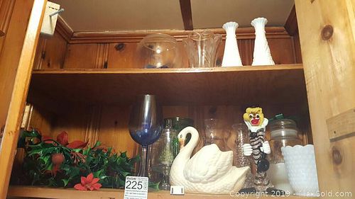 Lot #0225 (1 of 11)
