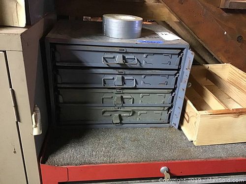 Lot #0112 (1 of 12)