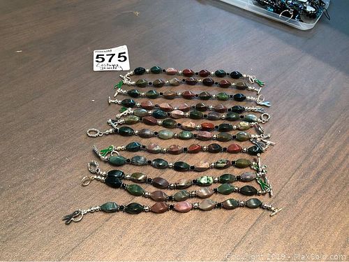 Lot #0575 (1 of 8)