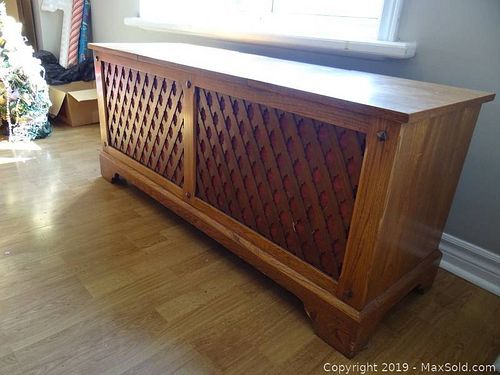 Lot #0440 (1 of 7)