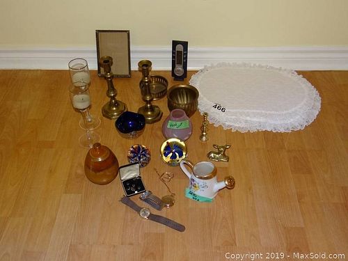 Lot #0466 (1 of 14)