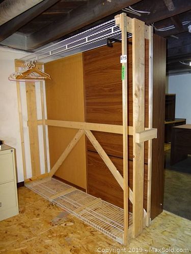 Lot #0475 (1 of 7)
