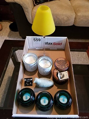 Lot #0559 (1 of 18)