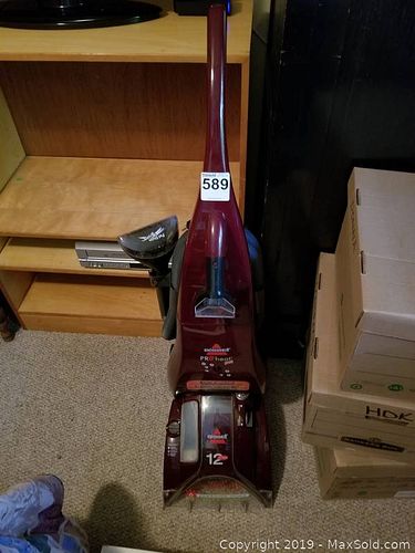 Lot #0589 (1 of 13)