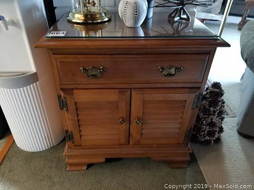 Lot #0664 (1 of 10)