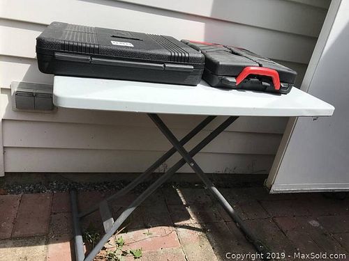 Lot #0880 (1 of 10)