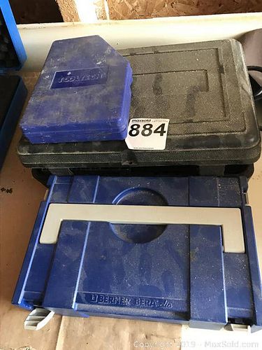 Lot #0884 (1 of 10)