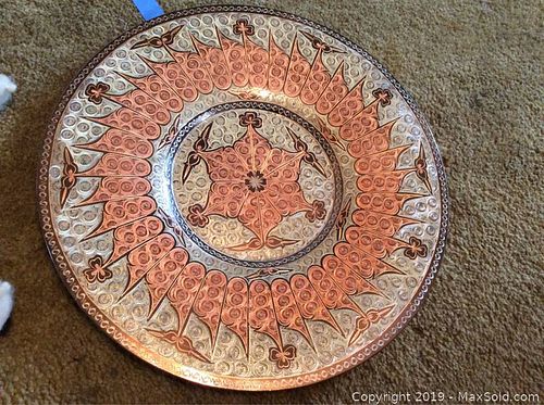 Lot #0375 (1 of 5)