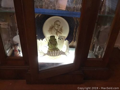 Lot #0421 (1 of 9)