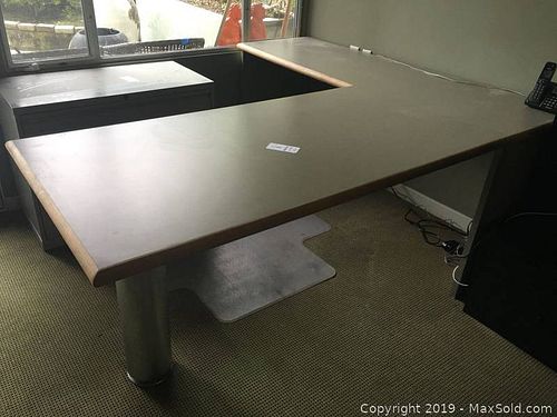Lot #0008 (1 of 4)