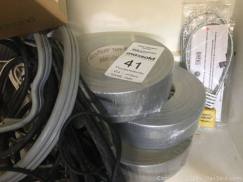 Lot #0041 (1 of 4)