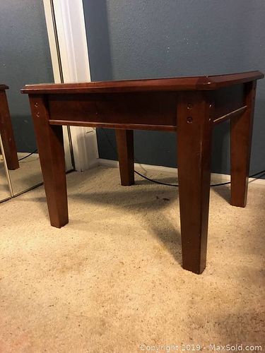 Lot #0391 (1 of 7)