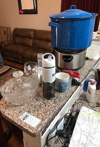 Lot #0408 (1 of 16)