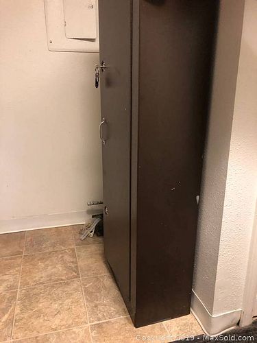 Lot #0417 (1 of 8)