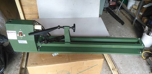 Lot #0069 (1 of 4)