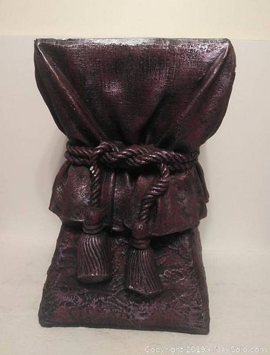 Lot #0076 (1 of 2)