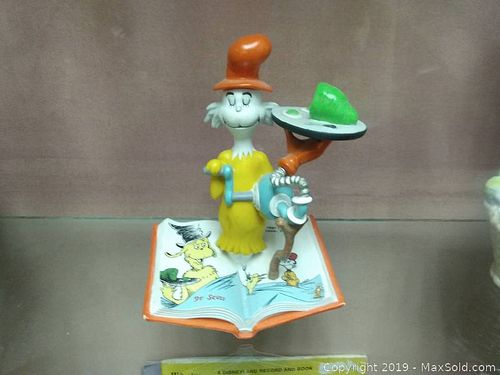 Lot #0271 (1 of 5)