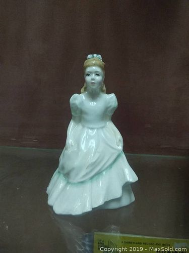 Lot #0279 (1 of 3)