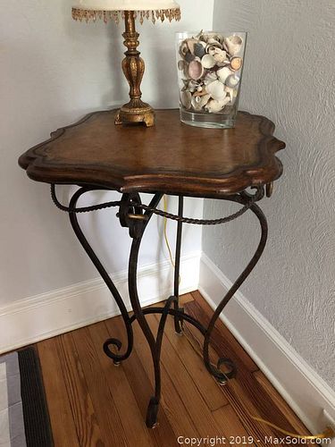 Lot #0018 (1 of 4)