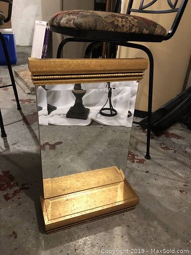 Lot #0029 (1 of 2)