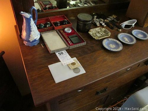 Lot #0050 (1 of 38)
