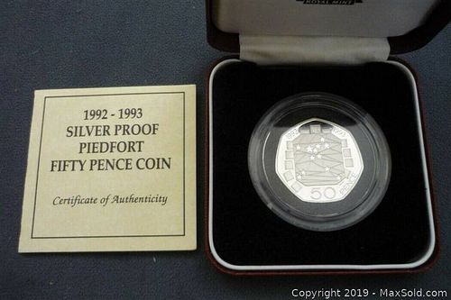 Lot #0054 (1 of 4)