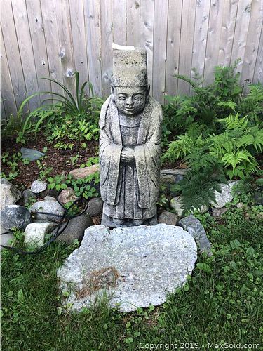Lot #0582 (1 of 11)