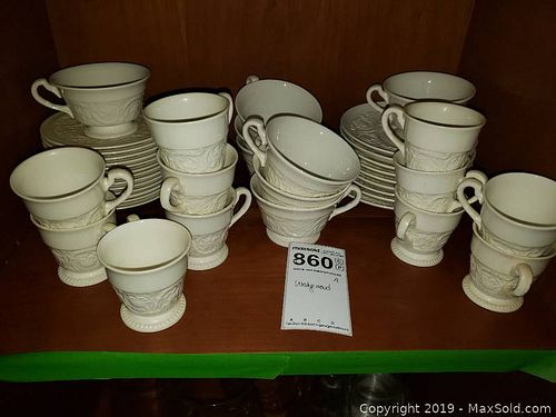 Lot #0860 (1 of 10)