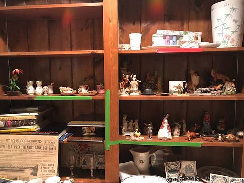 Lot #0907 (1 of 18)