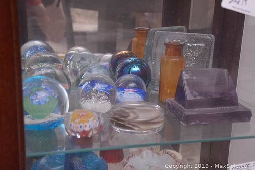 Lot #0793 (1 of 6)