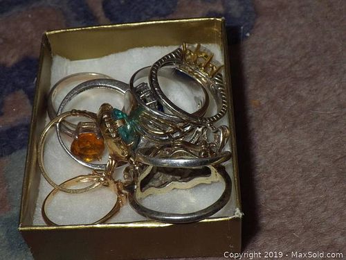 Lot #0837 (1 of 18)