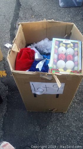 Lot #0009 (1 of 5)