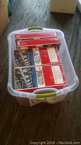 Lot #0020 (1 of 4)