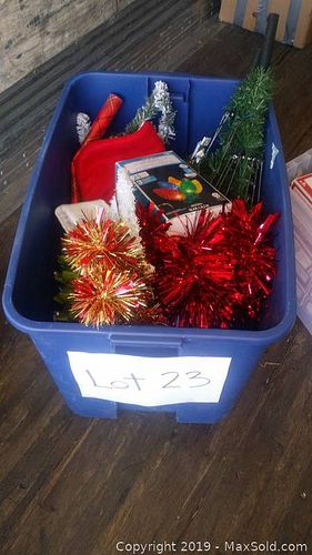 Lot #0023 (1 of 4)