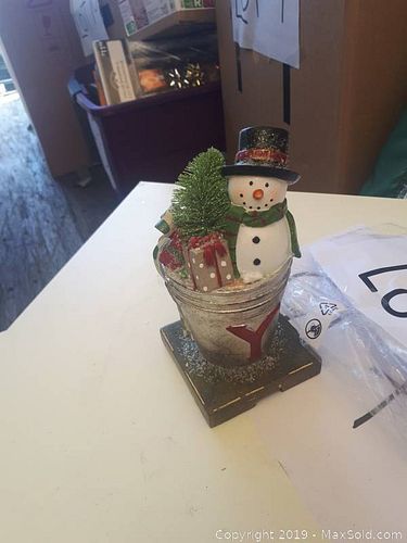 Lot #0047 (1 of 2)
