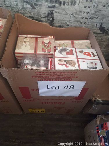 Lot #0048 (1 of 3)